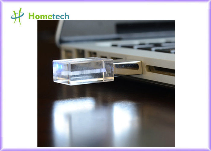 16GB Transparan Crystal Heart Shaped Usb Flash Drive Dengan Led Light Di dalamnya logo yoru sendiri diukir