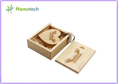 Jantung Berbentuk Kayu USB Flash Drive Logo Disesuaikan Untuk Hadiah Promosi