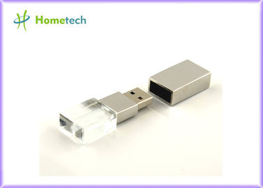 16GB Transparan Crystal Heart Shaped Usb Flash Drive Dengan Led Light Di dalamnya logo yoru sendiri diukir